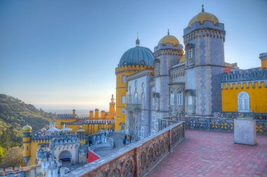 Sintra, Portekiz yakınlarındaki Pena Ulusal Sarayı.