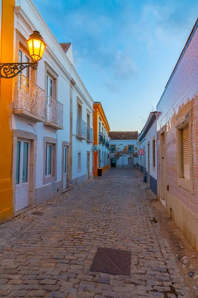 Calle Estrecha Casco Antiguo Ciudad Portuguesa Faro —  Fotos de Stock