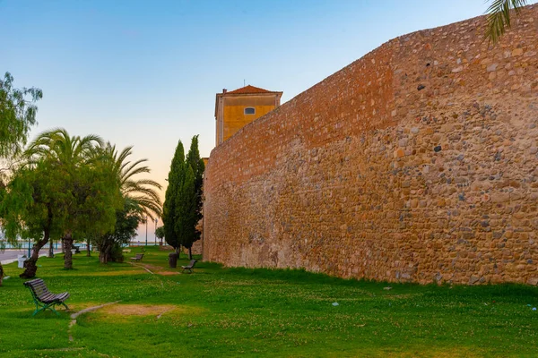 Portekiz 'in Faro kasabasındaki kale..