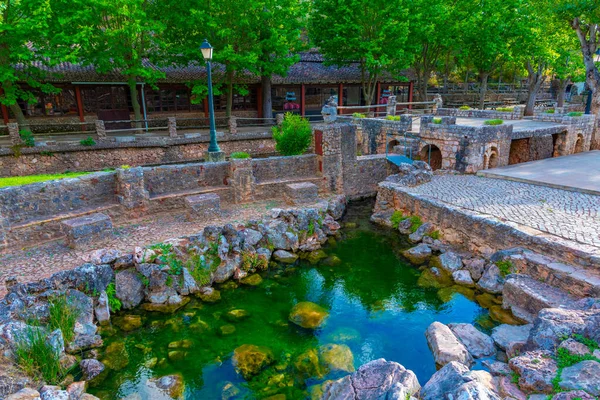 Portekiz 'in Algarve bölgesinde Fonte Grande de Alte baharı.