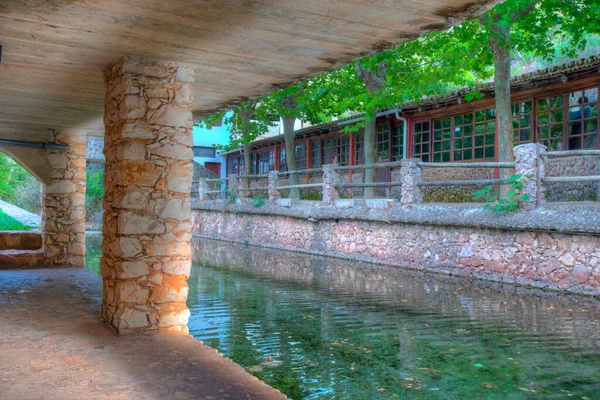 Portekiz 'in Algarve bölgesinde Fonte Grande de Alte baharı.