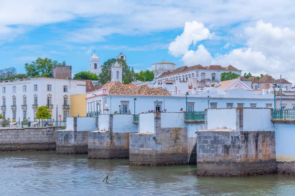 Portekiz 'in Tavira şehrinin Panoraması.