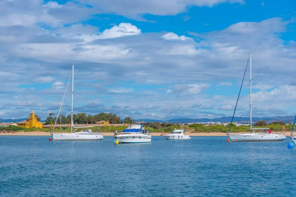 Σκάφη Ελλιμενισμού Κοντά Στην Ilha Tavira Πορτογαλία — Φωτογραφία Αρχείου