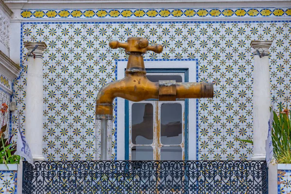 Azulejo Homlokzat Egy Vízcsapos Szobor Egy Portugál Városban Beja Ban — Stock Fotó