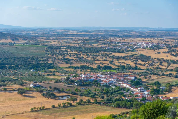 Portekiz 'in Alentejo bölgesinin kırsal manzarası.