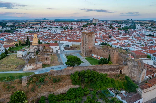 Portekiz 'in Moura kasabasındaki kalenin havadan görünüşü.
