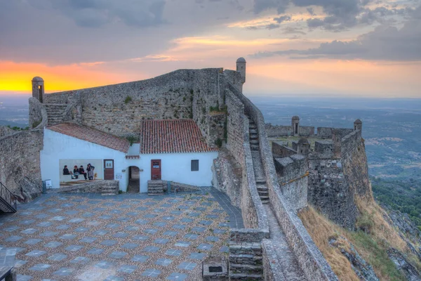 Portekiz köyü Marvao 'daki şatonun manzarası.