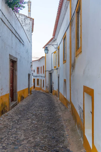 Calle Estrecha Ciudad Portuguesa Evora — Foto de Stock