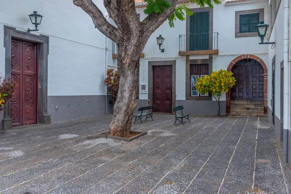 Narrow Street Portuguese Town Funchal — стоковое фото