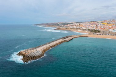 Ericeira, Portekiz 'de beton iskele..
