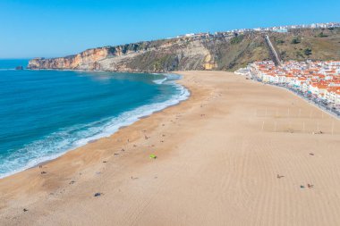 Portekiz 'in Nazare kasabasının Panorama manzarası.