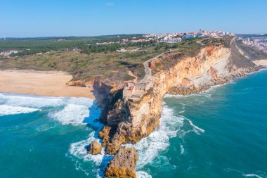 Portekiz 'in Nazare kasabasındaki Forte de Sao Miguel Arcanjo.