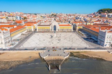 Lizbon, Portekiz 'de Praca do comercio' nun hava görüntüsü..