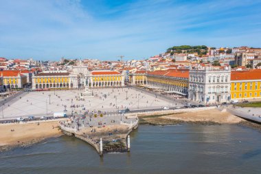 Lizbon, Portekiz 'de Praca do comercio' nun hava görüntüsü..