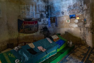 Sveshtari, Bulgaristan, 30 Nisan 2021: Sveshtari yakınlarındaki Demir Baba Teke türbesi