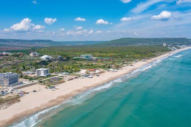 Bulgar köyü Kranevo 'nun hava manzaralı sahili