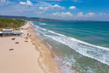 Bulgar köyü Kranevo 'nun hava manzaralı sahili