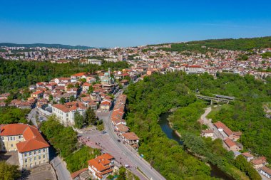 Bulgaristan 'da Veliko Tarnovo' nun hava manzarası