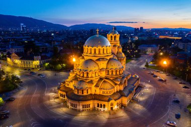 Bulgaristan 'ın Sofya kentindeki Alexander Nevski katedralinin hava manzarası