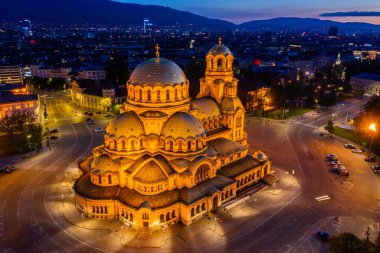 Bulgaristan 'ın Sofya kentindeki Alexander Nevski katedralinin hava manzarası