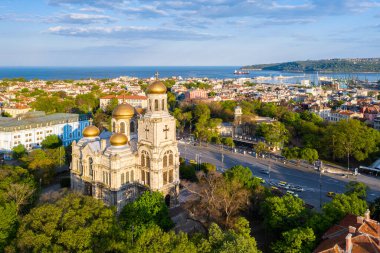 Bulgaristan 'ın Varna kentindeki Theotokos Katedrali' nin Yurt manzarası
