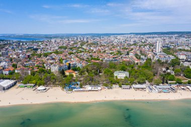 İspanya 'nın merkezi sahil manzaralı Varna kasabası.