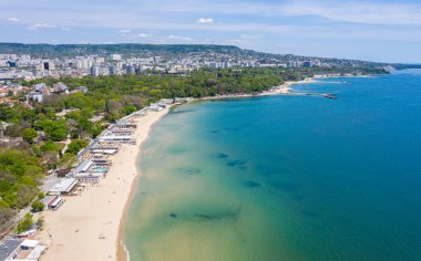 İspanya 'nın merkezi sahil manzaralı Varna kasabası.