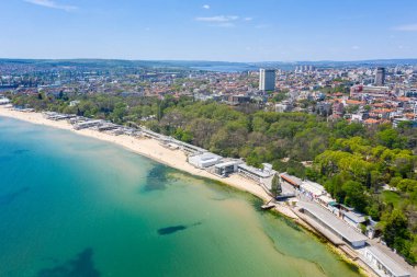 İspanya 'nın merkezi sahil manzaralı Varna kasabası.