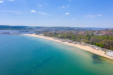 İspanya 'nın merkezi sahil manzaralı Varna kasabası.