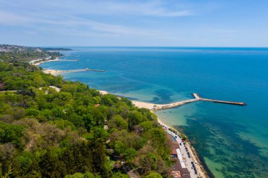 İspanya 'nın merkezi sahil manzaralı Varna kasabası.