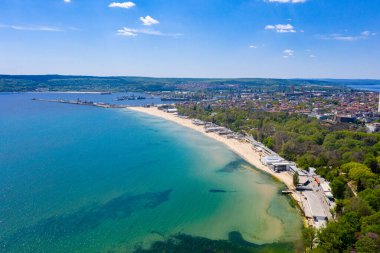 İspanya 'nın merkezi sahil manzaralı Varna kasabası.