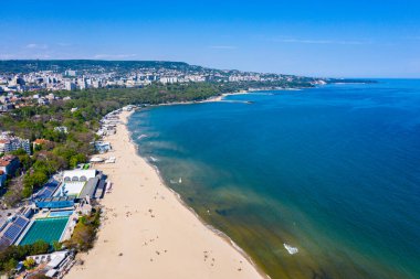 İspanya 'nın merkezi sahil manzaralı Varna kasabası.