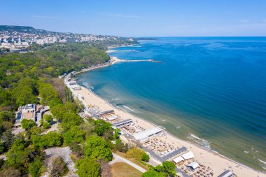 İspanya 'nın merkezi sahil manzaralı Varna kasabası.