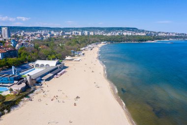 İspanya 'nın merkezi sahil manzaralı Varna kasabası.