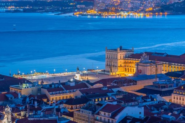 Lizbon, Portekiz 'deki pratik alanının günbatımı hava görüntüsü..