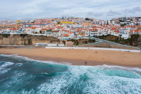 Portekiz 'deki Ericeira' da Praia do Norte.