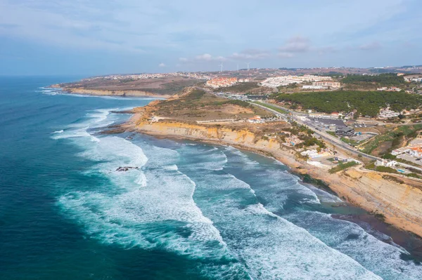Portekiz 'deki Ericeira' da Praia do Norte.