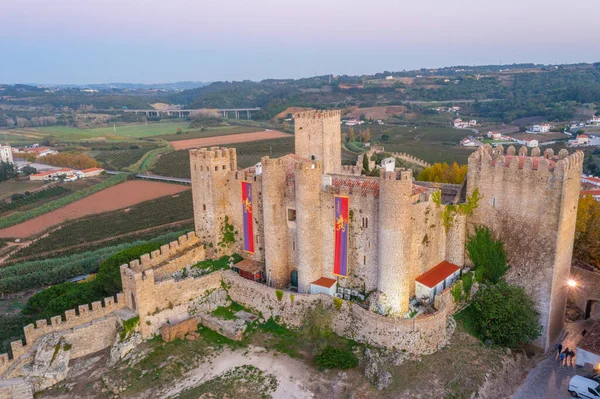 Portekiz 'deki Obidos şatosunun gün batımı manzarası.