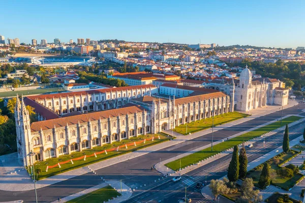 Vista Mosteiro Dos Jerónimos Através Praca Imperio Belém Lisboa Portugal — Fotografia de Stock
