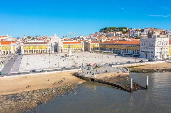 Lizbon, Portekiz 'de Praca do comercio' nun hava görüntüsü..