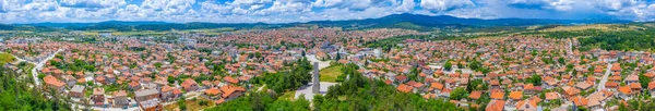 Blick Auf Die Stadt Panagyurishte Bulgarien Vom Nationalen Gedenkkomplex Apriltsi — Stockfoto