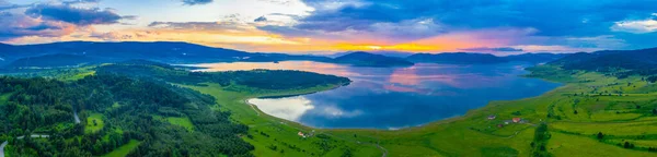 Utsikt Batak Reservoaret Bulgaria Med Solnedgang – stockfoto
