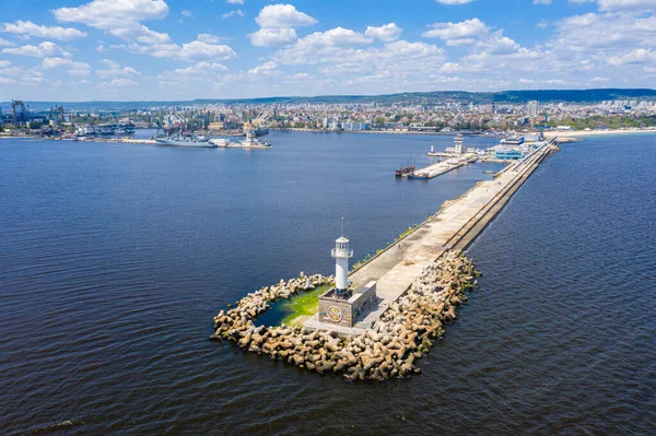 Bulgaristan Varna Limanındaki Dalgakıran Manzarası — Stok fotoğraf