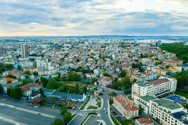 Bulgar kenti Burgaz 'ın hava manzarası