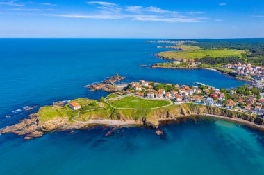 Bulgar sahil kenti Ahtopol 'ün hava manzarası