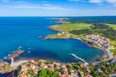 Bulgar sahil kenti Ahtopol 'ün hava manzarası