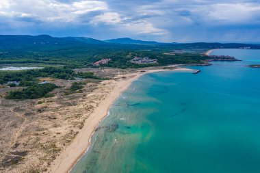 Bulgaristan 'ın Sozopol kenti yakınlarındaki Arkutino plajı