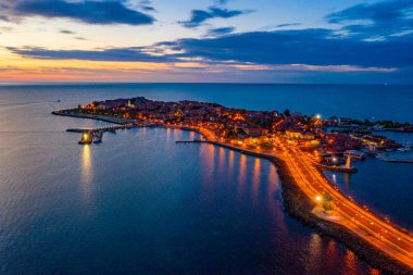 Bulgar kenti Nessebar 'ın gündoğumu hava manzarası