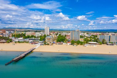Sunny Beach 'in havadan görünüşü - Bulgaristan' da popüler bir tatil beldesi