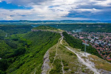 Bulgaristan 'daki Ovech kalesinin manzarası